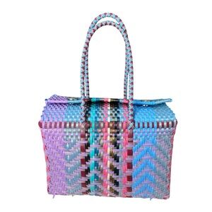 Vintage Plastic Colorful Woven Tote Bag Magnetic Closure